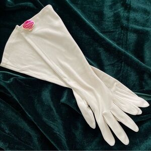 Vintage Complexion by Hansen Cream Long Gloves